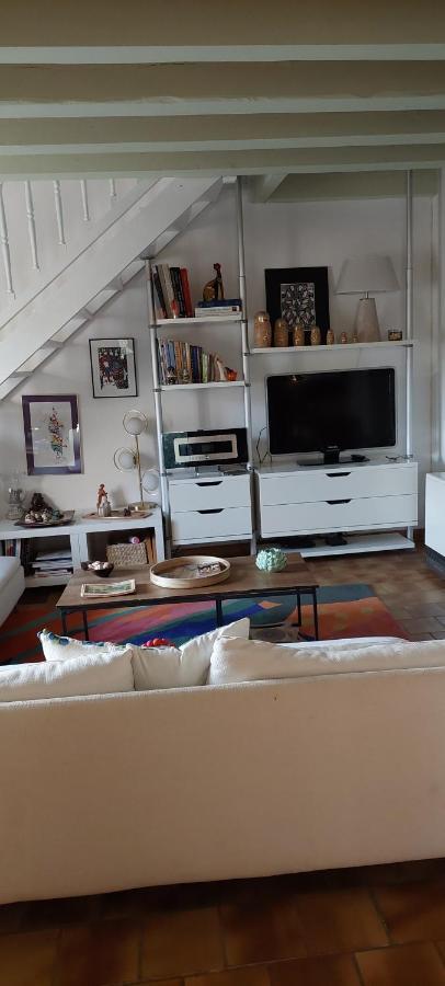 시스트롱 Etxe Laminak B&B 외부 사진
