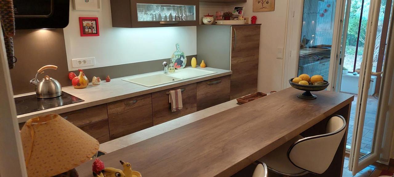시스트롱 Etxe Laminak B&B 외부 사진